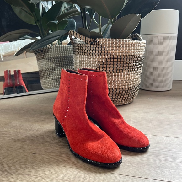 Rag & Bone “Willow” studded ankle boot - Sz 38, Red Suede - Picture 2 of 7